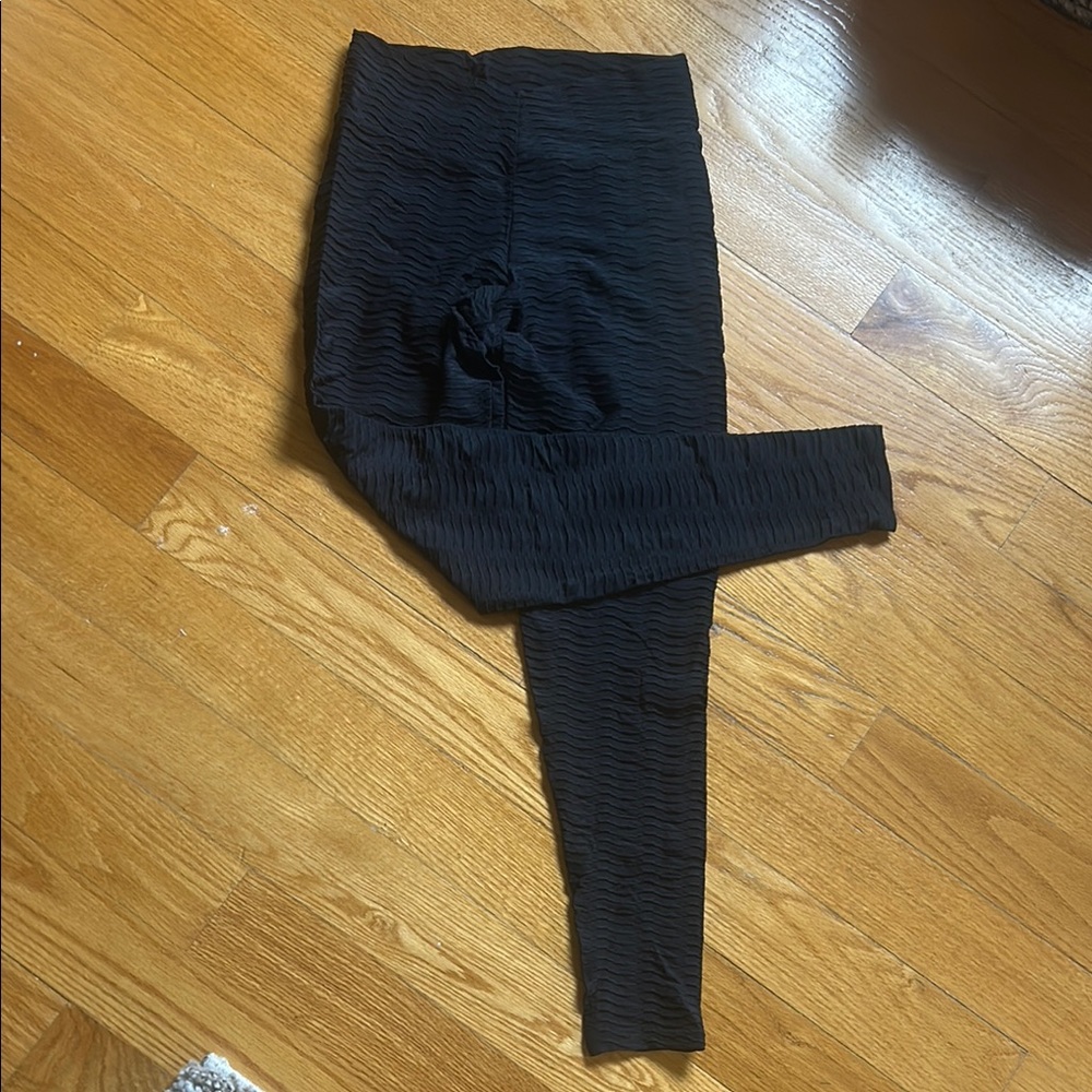 Black Textured Leggings